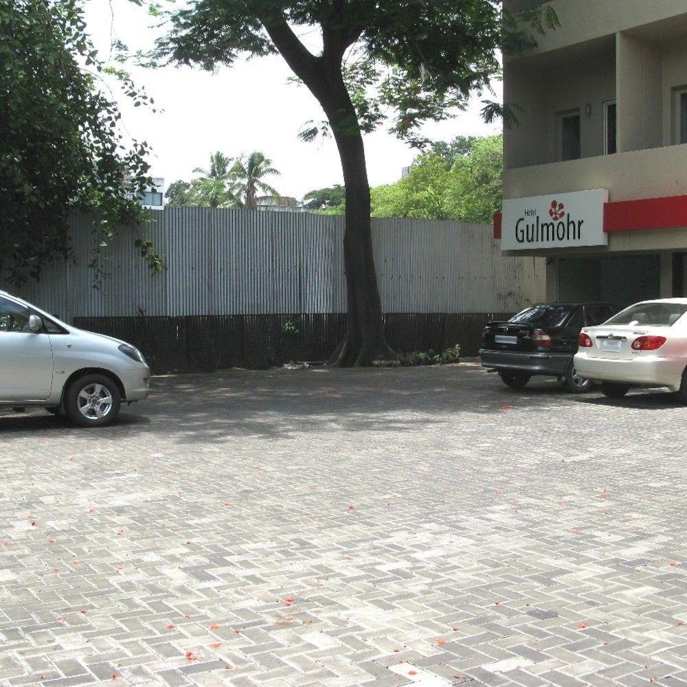 Oyo 1194 Hotel Gulmohr Pune Dış mekan fotoğraf
