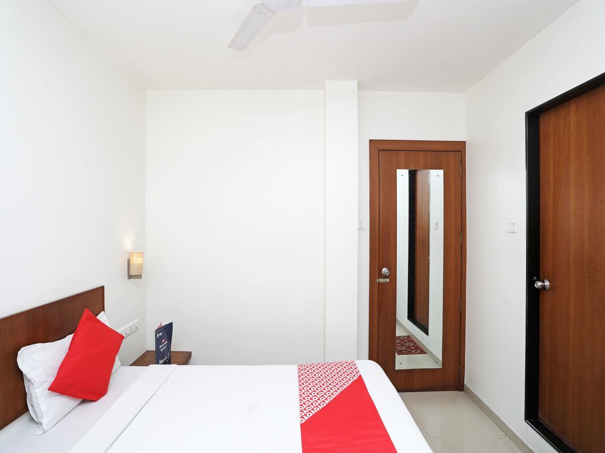 Oyo 1194 Hotel Gulmohr Pune Dış mekan fotoğraf
