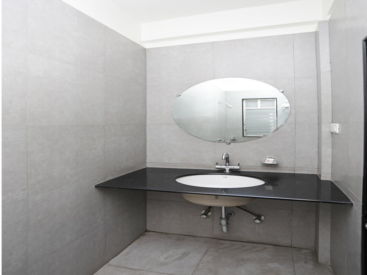 Oyo 1194 Hotel Gulmohr Pune Dış mekan fotoğraf